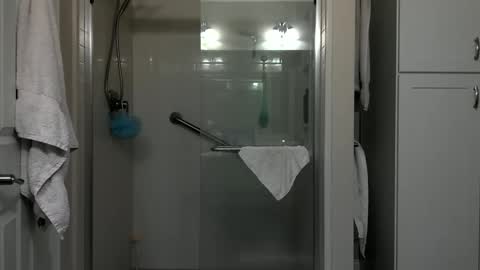 Caressluving online show from 30, 1, 2025