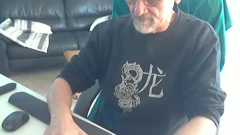 Snapshot of cargo69 chatting on 2, 2, 2025 cargo69 online show from 2, 2, 2025