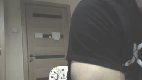 Snapshot of carin_the_body chatting on 12, 6, 2026 Laz online show from 12, 6, 2026