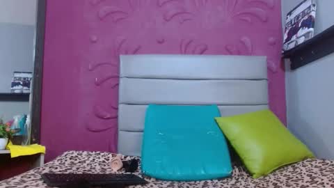 carina_lopez707 online show from 11, 4, 2026