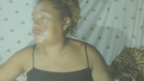 carinesexy69 online show from 25, 2, 2026