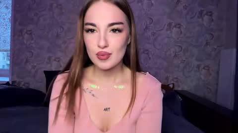 carisadelon online show from 10, 4, 2026