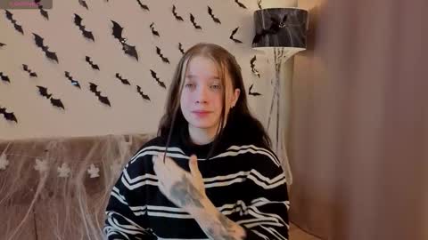 Snapshot of carissaolivo chatting on 2, 11, 2025 Elena online show from 2, 11, 2025