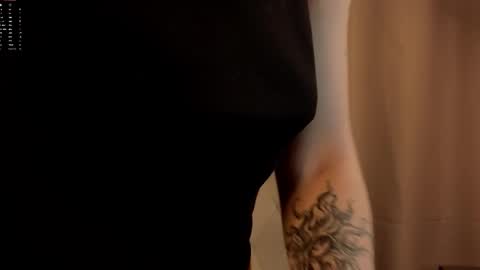 Snapshot of carissaolivo chatting on 3, 11, 2025 Elena online show from 3, 11, 2025