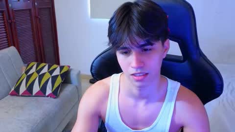 Snapshot of carl_dixon chatting on 25, 10, 2025 carl_dixon online show from 25, 10, 2025