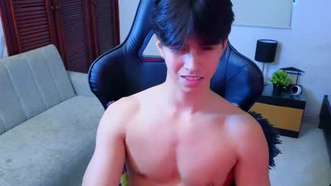 Snapshot of carl_dixon chatting on 6, 11, 2025 carl_dixon online show from 6, 11, 2025