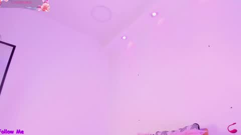 Carla Wet18 online show from 4, 10, 2025