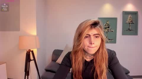 Snapshot of carlabrunni_ chatting on 3, 12, 2025 Carla Bunnis online show from 3, 12, 2025