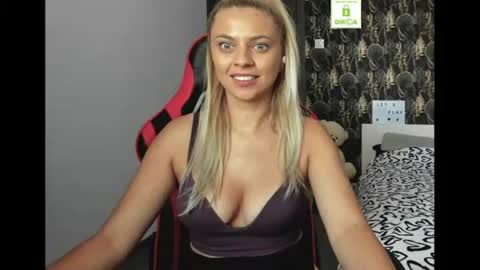 CarlaStaceFun online show from 29, 6, 2026