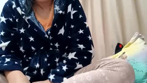 Snapshot of carlasweet00 chatting on 15, 10, 2025 carlasweet00 online show from 15, 10, 2025