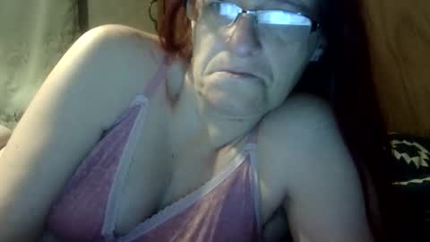 carleeswoman08 online show from 9, 2, 2026