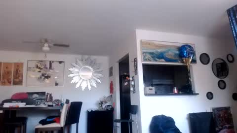 Snapshot of carliecreams chatting on 1, 7, 2026 Carlie online show from 1, 7, 2026