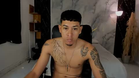 Snapshot of carlitosex09 chatting on 30, 4, 2026 master online show from 30, 4, 2026