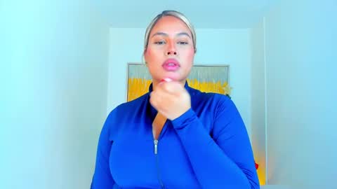 Snapshot of carlota_peach chatting on 17, 12, 2024 Andrea online show from 17, 12, 2024