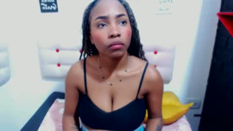 Snapshot of carlotadivaxxx chatting on 3, 7, 2026 CarlotaDivaxxx online show from 3, 7, 2026
