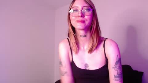 Snapshot of carmennrusso chatting on 7, 3, 2025 carmennrusso online show from 7, 3, 2025