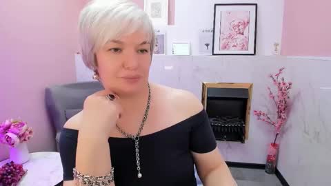 Snapshot of carmensoft chatting on 8, 3, 2026 Carmen online show from 8, 3, 2026