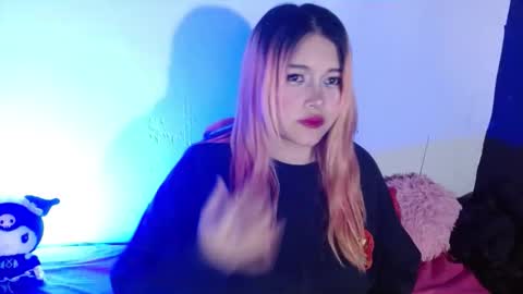 Snapshot of caro_linadorothy chatting on 15, 11, 2025 carolina dorothy online show from 15, 11, 2025