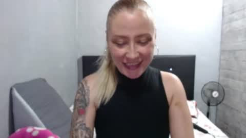 Snapshot of caro_milf_ chatting on 29, 7, 2026 Caro milf online show from 29, 7, 2026
