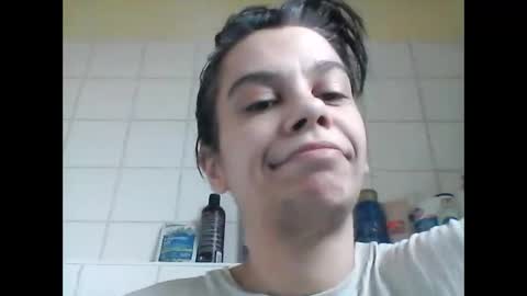 Snapshot of caroisback chatting on 24, 10, 2025 caroisback online show from 24, 10, 2025