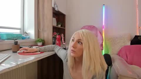 carol_may_ online show from 27, 2, 2026