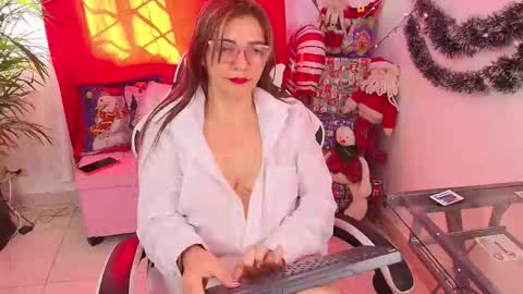 CAROL online show from 15, 12, 2025