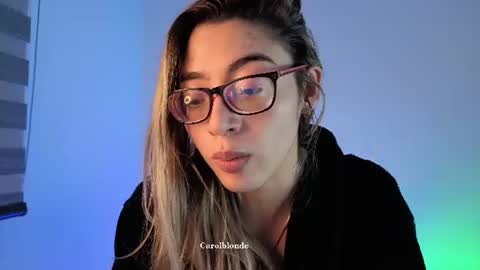 Snapshot of carolblonde chatting on 14, 6, 2026 Char online show from 14, 6, 2026