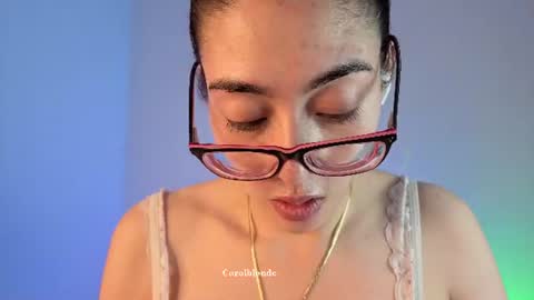 Snapshot of carolblonde chatting on 27, 6, 2026 Char online show from 27, 6, 2026