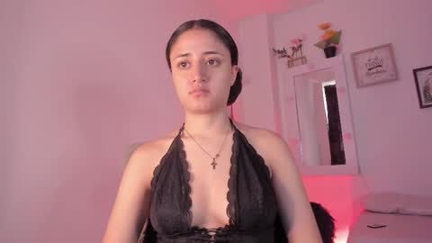 Snapshot of caroliine__ chatting on 11, 9, 2025 Caroline online show from 11, 9, 2025