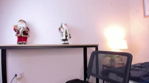  Caroline  online show from 12, 1, 2026