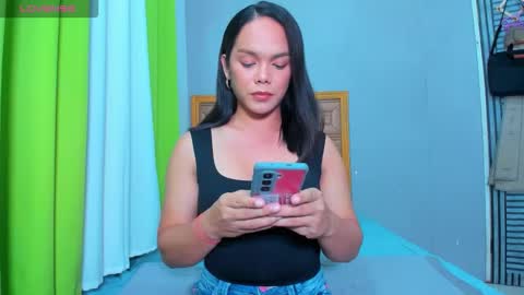 caroline_east online show from 10, 1, 2026