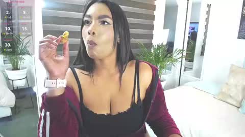 C A R O L I N E online show from 13, 2, 2025