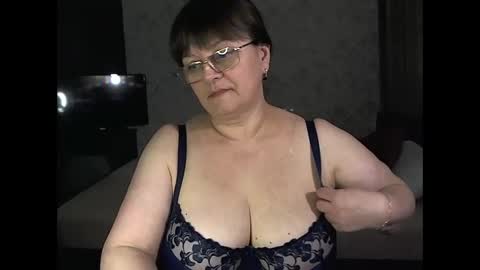 Snapshot of carolinedream_ chatting on 24, 2, 2025 CarolineDream online show from 24, 2, 2025