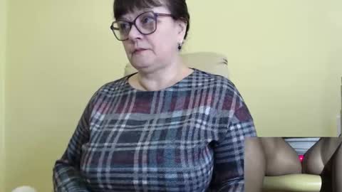 Snapshot of carolinedream_ chatting on 28, 10, 2025 CarolineDream online show from 28, 10, 2025