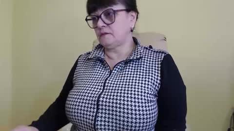 Snapshot of carolinedream_ chatting on 29, 10, 2025 CarolineDream online show from 29, 10, 2025