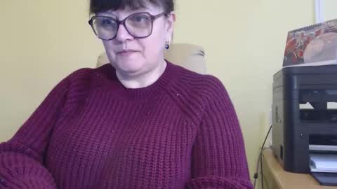 Snapshot of carolinedream_ chatting on 10, 11, 2025 CarolineDream online show from 10, 11, 2025