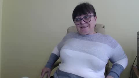 Snapshot of carolinedream_ chatting on 14, 11, 2025 CarolineDream online show from 14, 11, 2025