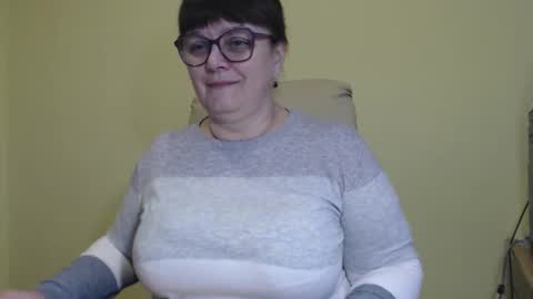 Snapshot of carolinedream_ chatting on 27, 11, 2025 CarolineDream online show from 27, 11, 2025