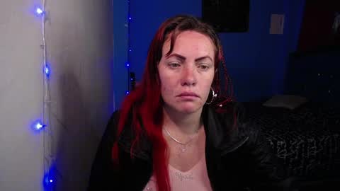 Carolinhe  online show from 30, 3, 2026