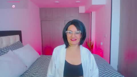 CarolinneFiotti online show from 22, 9, 2025