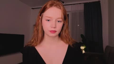 Snapshot of carolinnk chatting on 25, 4, 2026 Caro online show from 25, 4, 2026