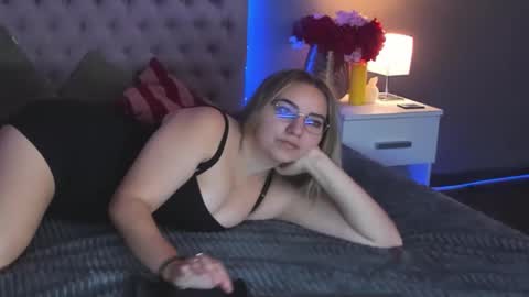 CarollFlexx online show from 7, 11, 2025