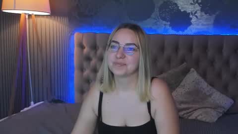 CarollFlexx online show from 12, 11, 2025