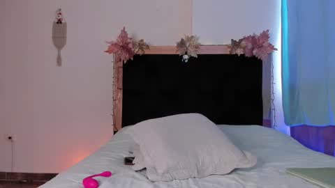 Caro  online show from 16, 12, 2024