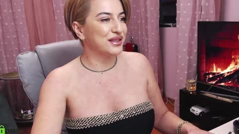 Snapshot of carrielovex chatting on 14, 1, 2025 Carrie online show from 14, 1, 2025