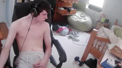 Snapshot of cartermcberran chatting on 15, 4, 2026 cartermcberran online show from 15, 4, 2026