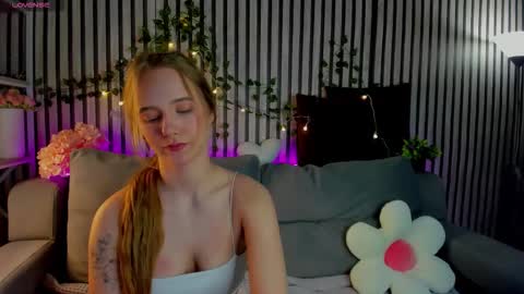 Casey sweeet online show from 11, 3, 2026