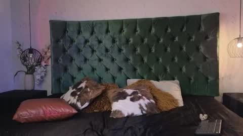 casper_white_ online show from 27, 9, 2025