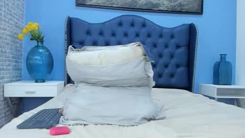 casper_white_ online show from 3, 10, 2025