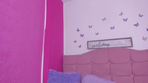 Snapshot of cassie_jones1 chatting on 5, 1, 2025 Cassie Jones online show from 5, 1, 2025